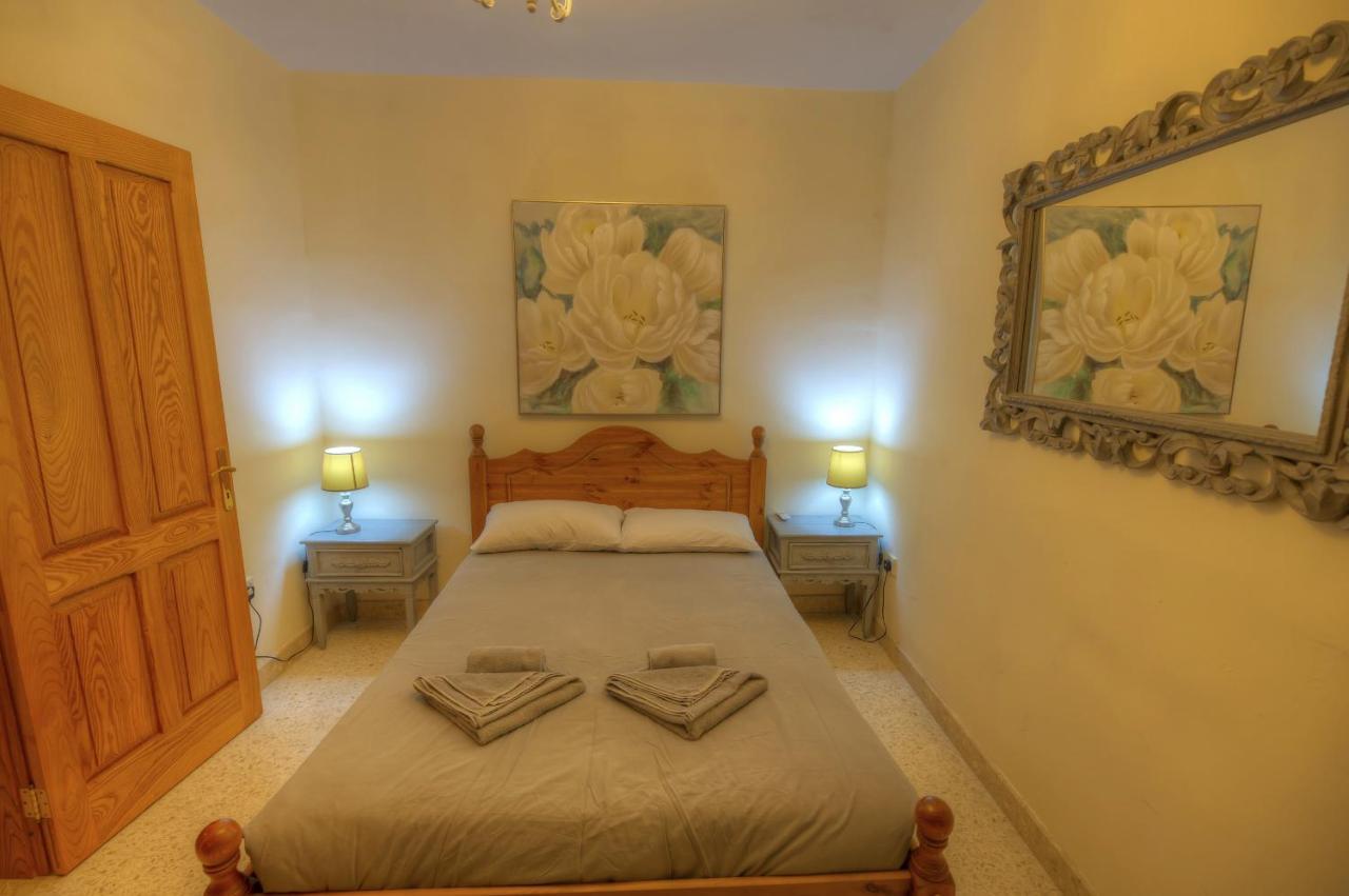 Large And Bright Apartment In The City Centre Goslm-2 Sliema Zewnętrze zdjęcie