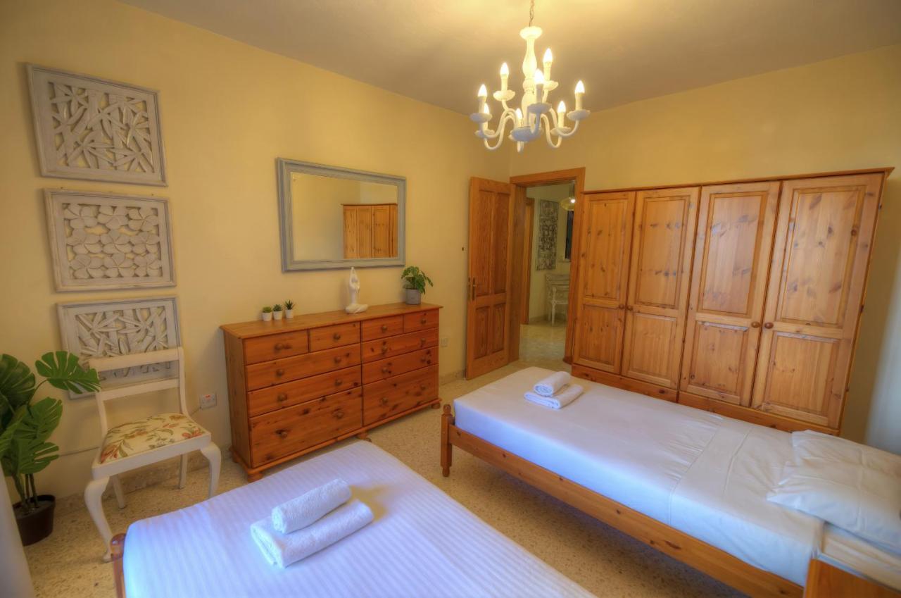 Large And Bright Apartment In The City Centre Goslm-2 Sliema Zewnętrze zdjęcie